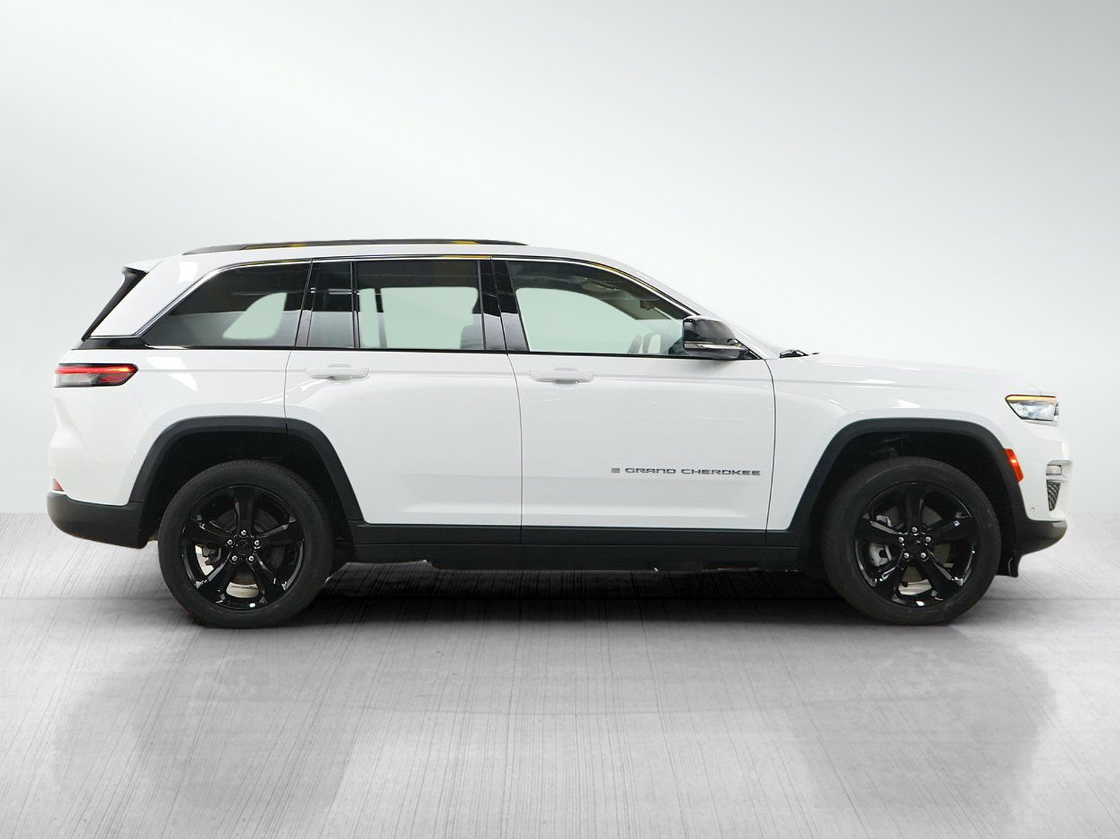 Used 2022 Jeep Grand Cherokee Limited 4xe w/ Luxury Tech Group II AWD/4WD image 6