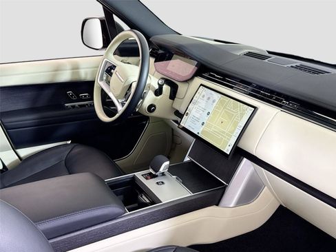 Used 2024 Land Rover Range Rover SE AWD/4WD image 29
