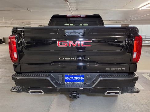 New 2026 GMC Sierra 1500 Denali w/ Technology Package image 9