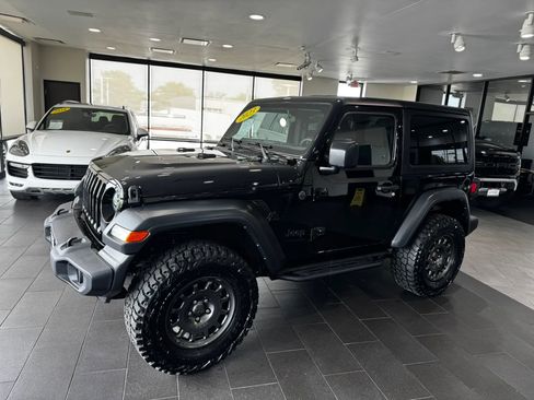 Used 2023 Jeep Wrangler Sport AWD/4WD image 2