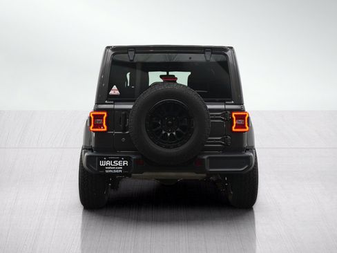 Used 2020 Jeep Wrangler Unlimited Sahara AWD/4WD image 5