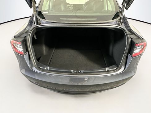 Used 2023 Tesla Model 3 Standard Range RWD image 28