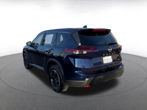 Used 2025 Nissan Rogue SV AWD/4WD image 11