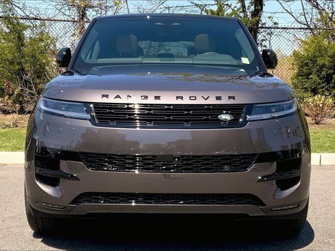 New 2026 Land Rover Range Rover Sport SE AWD/4WD image 3