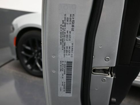 Used 2019 Dodge Charger R/T w/ Blacktop Package image 18