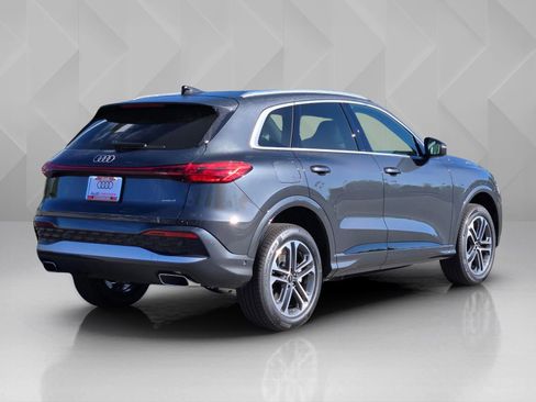 New 2026 Audi Q5 Premium AWD/4WD image 6