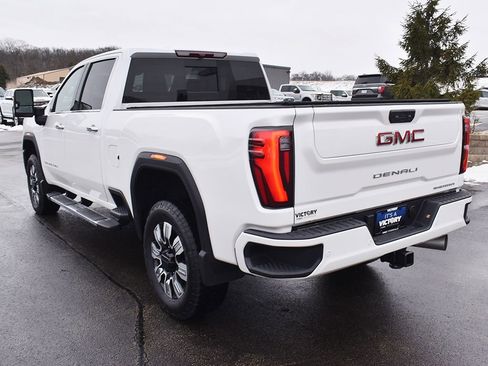 Used 2025 GMC Sierra 2500 Denali w/ Max Trailering Package image 3