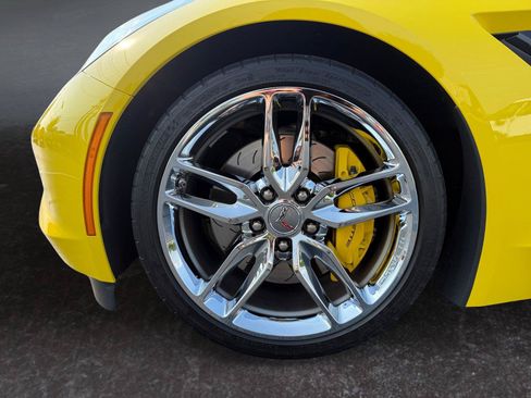 Used 2016 Chevrolet Corvette Stingray Coupe w/ 3LT Preferred Equipment Group RWD image 21