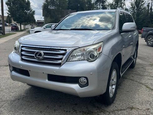 Used 2011 Lexus GX 460 w/ Comfort Plus Pkg AWD/4WD image 3