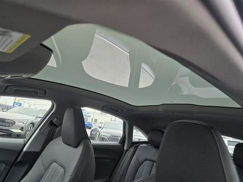 New 2025 Audi A5 2.0T Prestige image 5