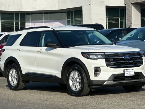 New 2026 Ford Explorer Active image 10