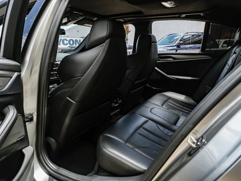 Used 2019 BMW M5 w/ Executive Package AWD/4WD image 39