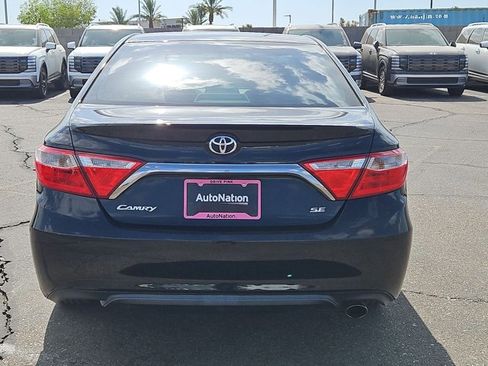 Used 2017 Toyota Camry SE FWD image 6