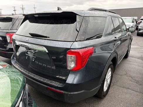 Used 2023 Ford Explorer XLT image 6