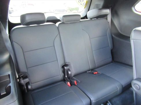 Used 2026 Buick Enclave Preferred FWD image 34