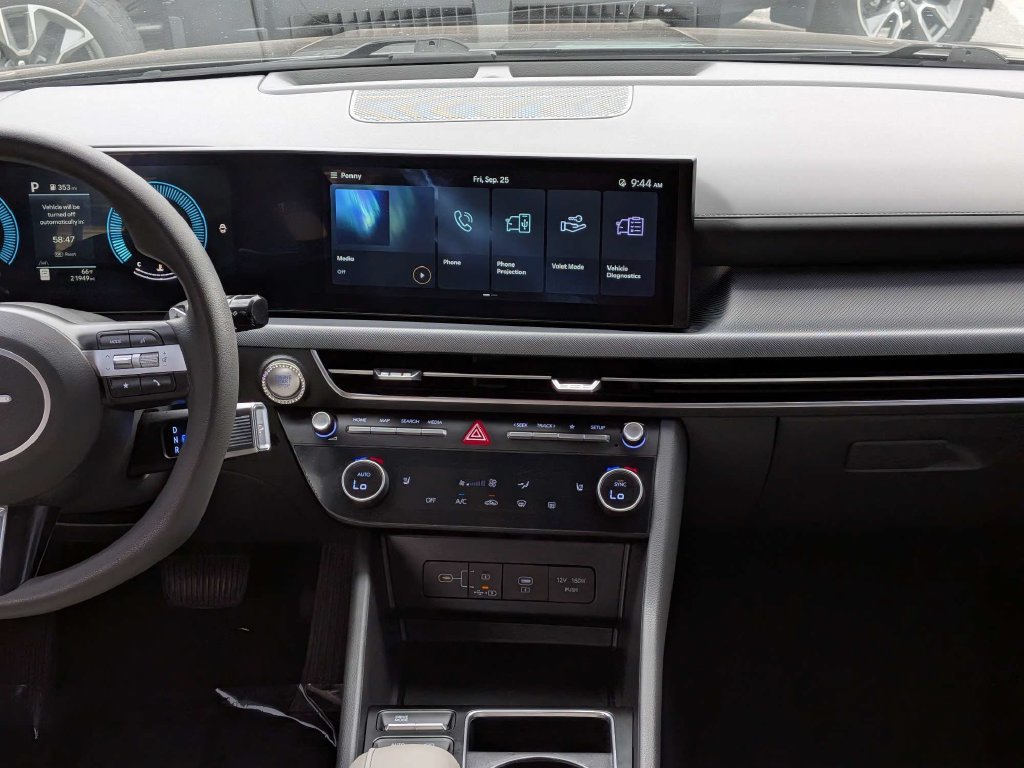 Used 2025 Hyundai Sonata SEL FWD image 16