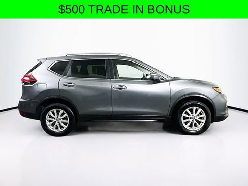 Used 2018 Nissan Rogue SV w/ Premium Package image 9