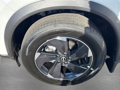 New 2026 Nissan Rogue SV image 12