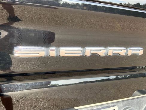 Used 2025 GMC Sierra 2500 AT4 w/ AT4 Premium Plus Package image 31