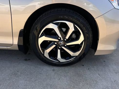 Used 2016 Honda Accord EX-L image 35