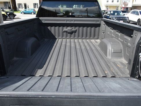 Used 2022 Chevrolet Silverado 1500 LT Trail Boss w/ Safety Package AWD/4WD image 9