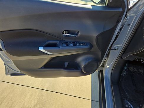 Certified 2023 Nissan Kicks SV image 11