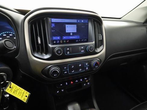 Used 2022 GMC Canyon Denali image 19