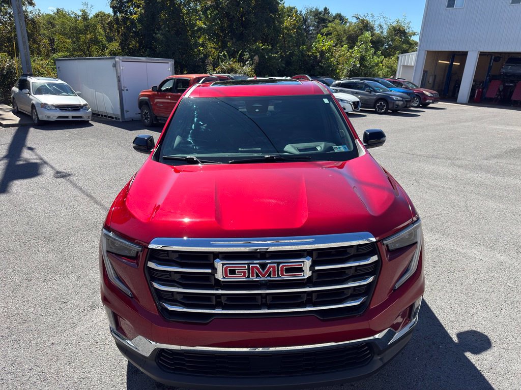 Used 2025 GMC Acadia Elevation w/ Elevation Premium Package AWD/4WD image 3