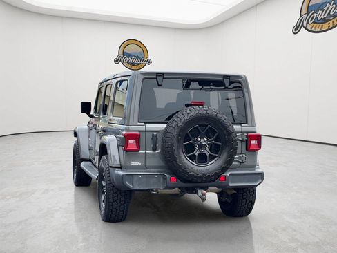 Used 2020 Jeep Wrangler Unlimited Sahara AWD/4WD image 4
