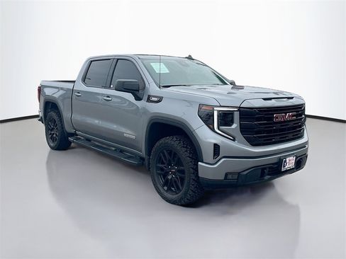 Used 2025 GMC Sierra 1500 Elevation image 2