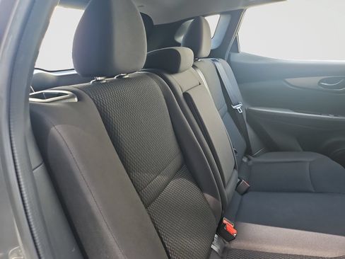Used 2019 Nissan Rogue Sport S w/ Appearance Package AWD/4WD image 44