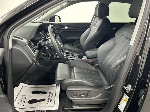 Certified 2025 Audi Q5 2.0T Premium Plus w/ Premium Plus Package AWD/4WD image 9