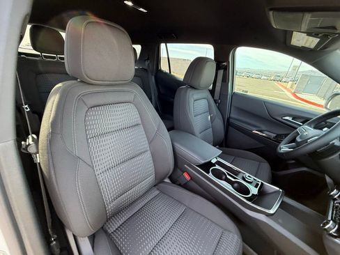 New 2026 Chevrolet Equinox LT image 12