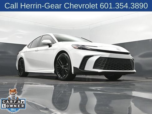 Used 2025 Toyota Camry SE w/ Multimedia Upgrade Package FWD image 44