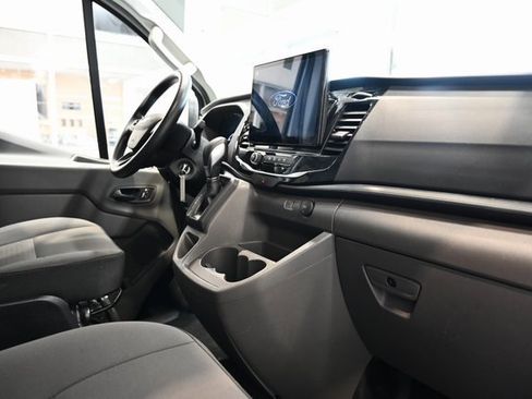 Used 2023 Ford Transit 350 XLT image 19