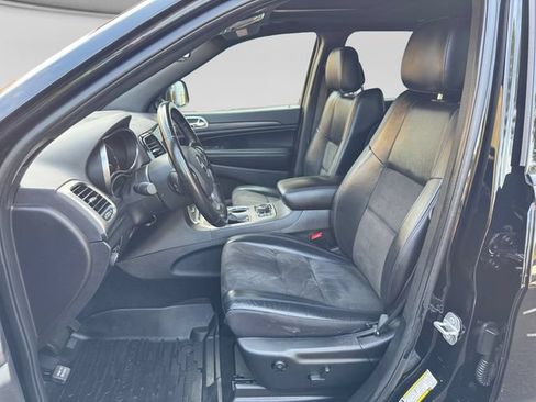 Used 2021 Jeep Grand Cherokee Altitude AWD/4WD image 10