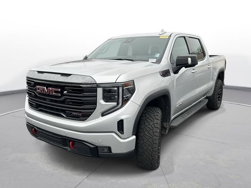 Used 2022 GMC Sierra 1500 AT4 w/ AT4 Premium Package image 2