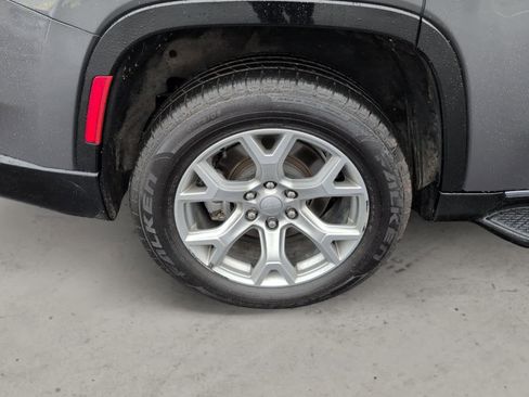 Used 2022 Jeep Wagoneer Series I w/ Premium Group I image 11