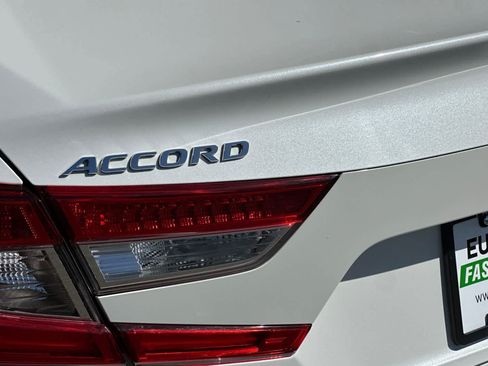 Used 2018 Honda Accord EX-L image 26