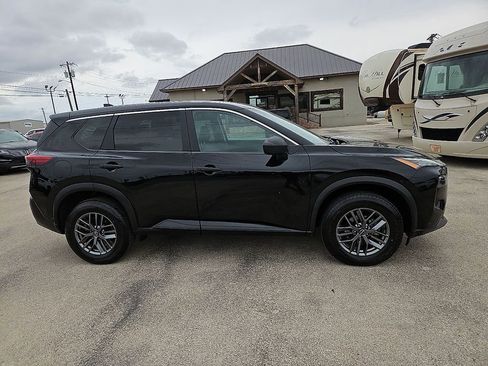 Used 2023 Nissan Rogue S AWD/4WD image 9