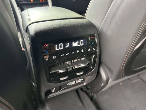 Used 2023 Jeep Grand Cherokee L Summit AWD/4WD image 11
