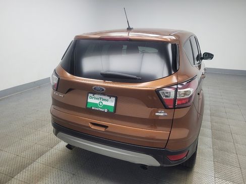 Used 2017 Ford Escape SE w/ SE Cold Weather Package AWD/4WD image 7