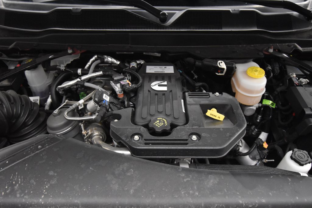 New 2026 RAM 3500 Laramie AWD/4WD image 12