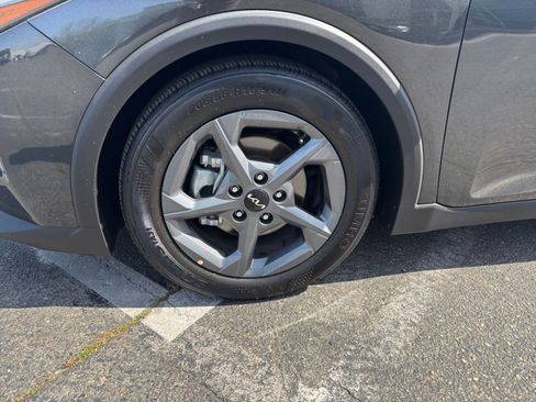 Used 2025 Kia K4 LXS image 30