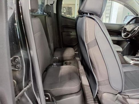 Used 2016 Chevrolet Colorado LT AWD/4WD image 10