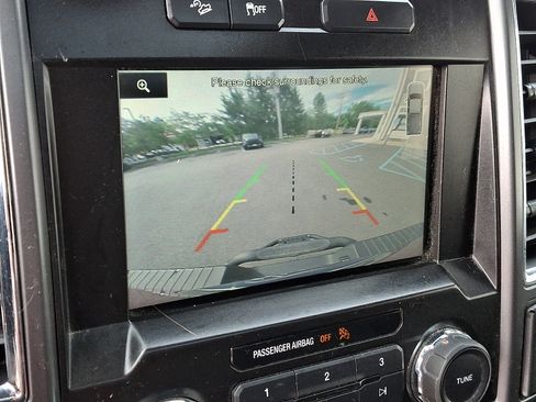 Used 2015 Ford F150 XLT w/ Equipment Group 302A Luxury AWD/4WD image 20