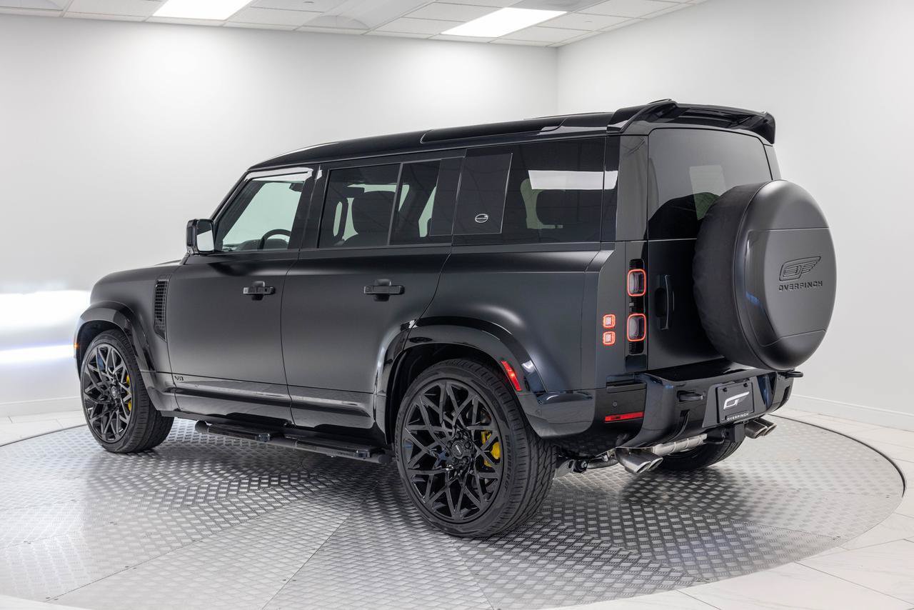 Used 2023 Land Rover Defender 110 V8 AWD/4WD image 4