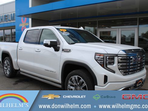 Used 2023 GMC Sierra 1500 Denali w/ Denali Reserve Package AWD/4WD image 1