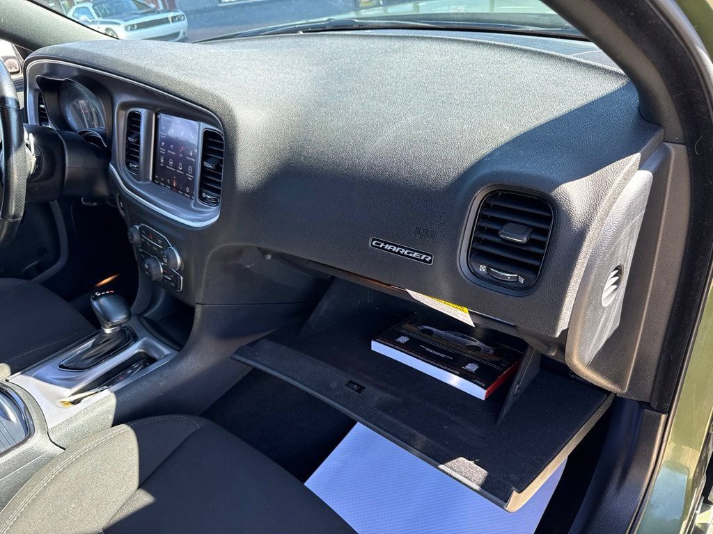 Used 2022 Dodge Charger R/T w/ Blacktop Package RWD image 42