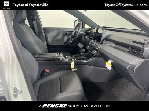 Used 2026 Toyota RAV4 SE AWD/4WD image 8